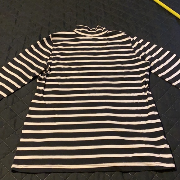Shirt black and white, white stag Mark, size small 4 to 6 - Picture 13 of 13